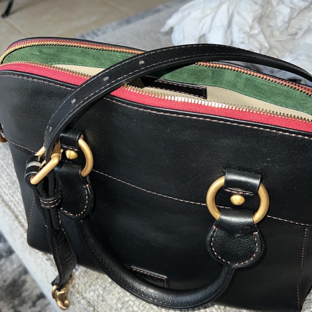 DOONEY AND BOURKE FLORENTINE SATCHEL NEW NEVER USED - Picture 9 of 9